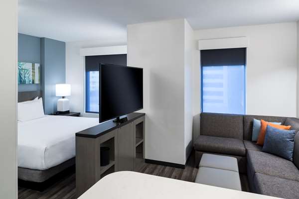 Suite - Hyatt House Hotel University Tempe