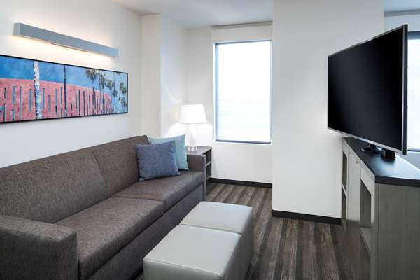 Suite - Hyatt House Hotel University Tempe