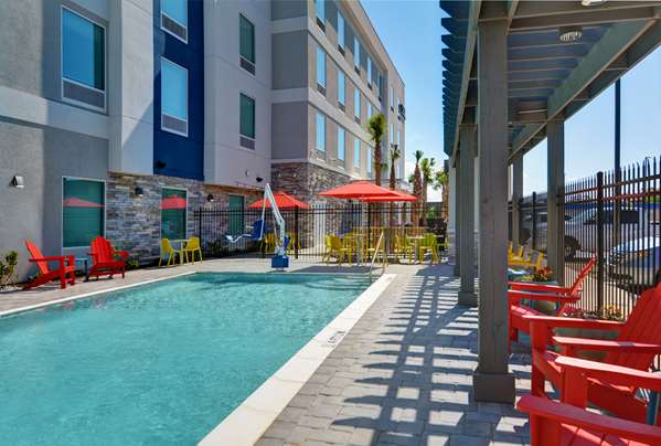 Pool - Home2 Suites by Hilton Panama City Beach