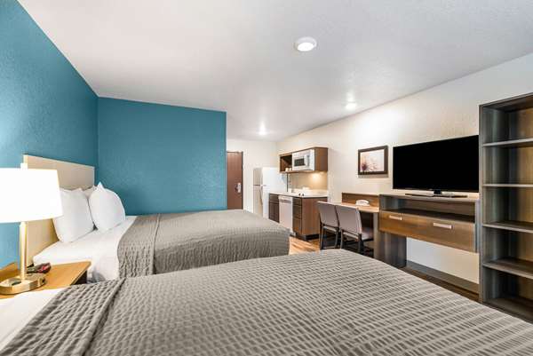  - WoodSpring Suites Davenport