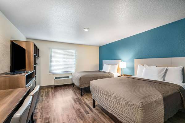  - WoodSpring Suites Davenport