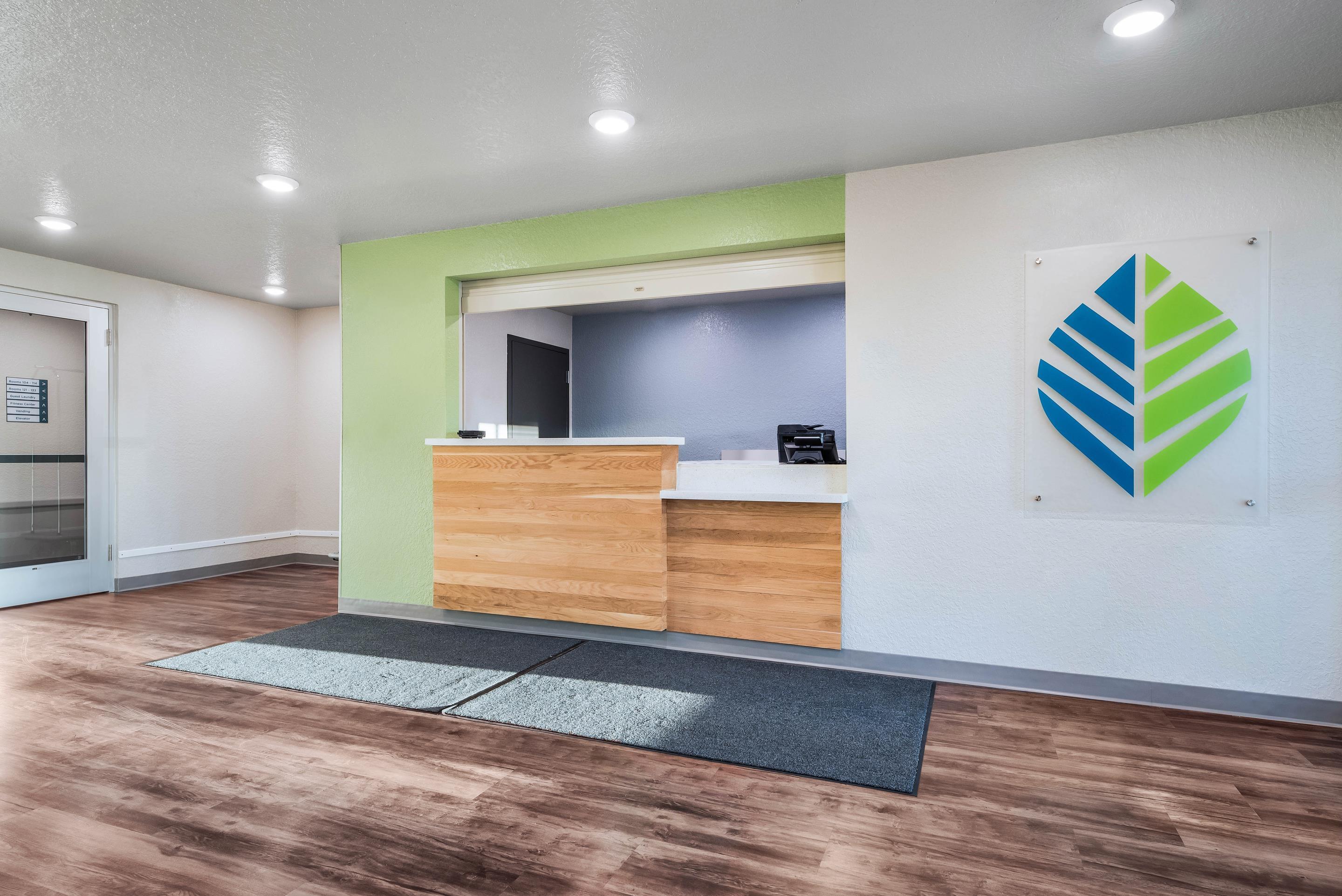 Lobby with sitting area