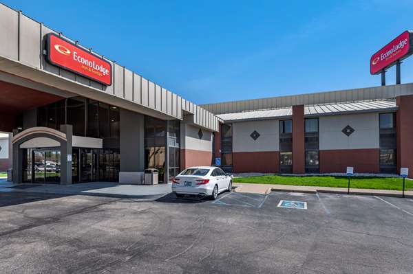 Exterior view - Econo Lodge Inn & Suites Lafayette - I-65, Exit 172