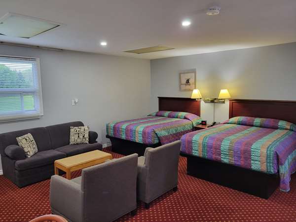  - Knights Inn Cobourg