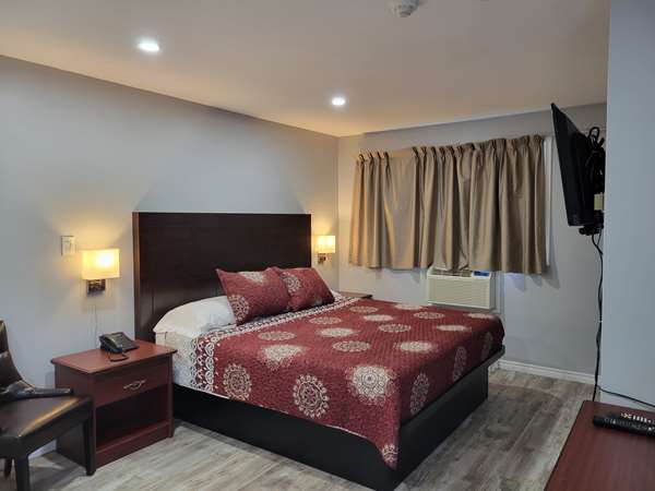  - Knights Inn Cobourg