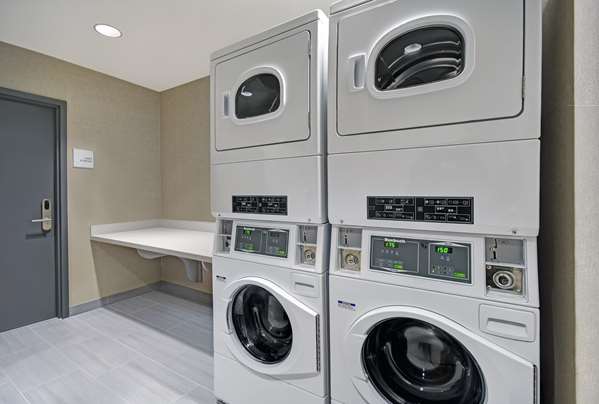  - Hampton Inn Las Vegas Strip South - I-15, Exit 33