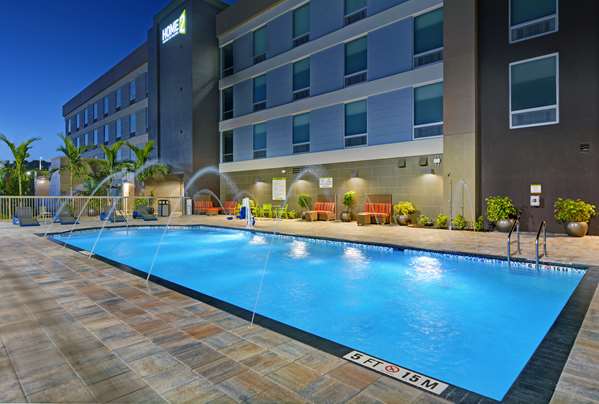 Pool - Home2 Suites by Hilton Colonial Blvd Fort Myers
