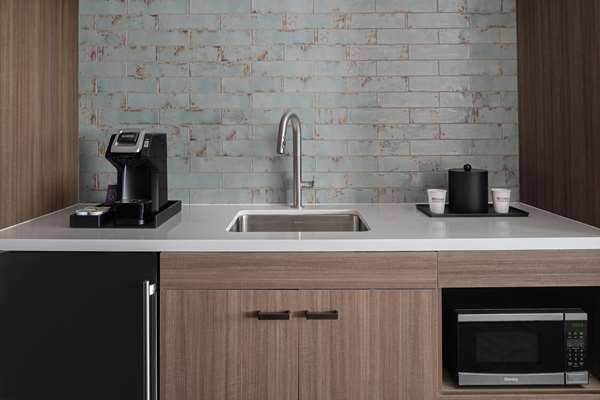  - Hilton Garden Inn Waterfront Camden