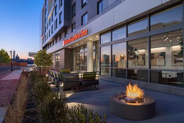 Exterior view - Hilton Garden Inn Waterfront Camden