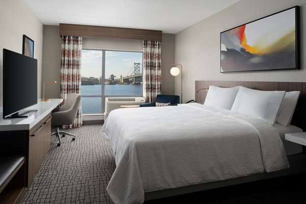  - Hilton Garden Inn Waterfront Camden