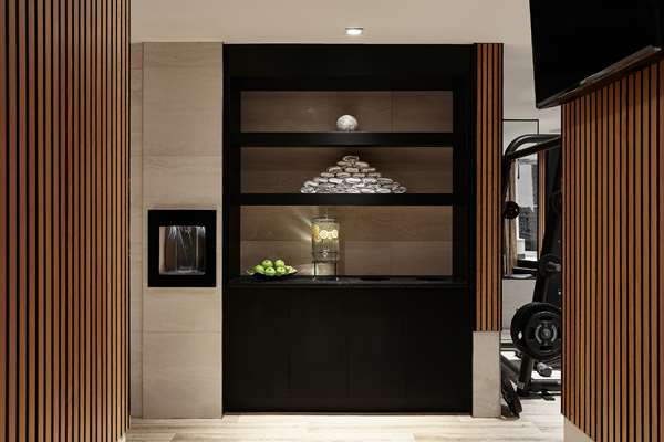 Fitness/ Exercise Room - Vogue Hotel Downtown Montreal