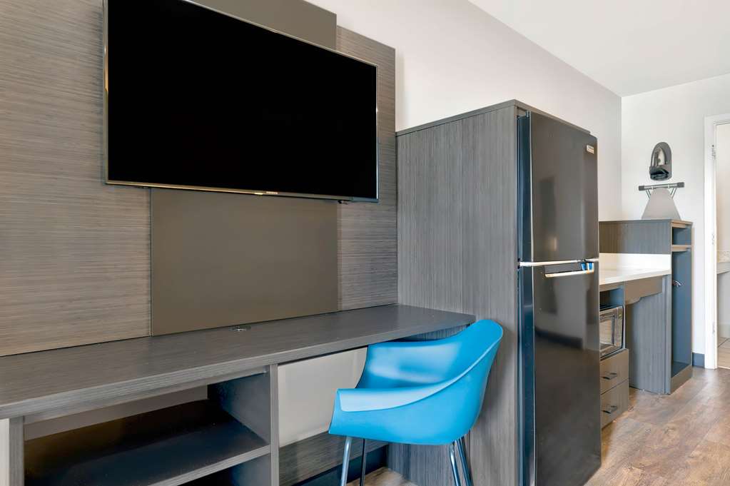 STUDIO 6 WACO, TX - DOWNTOWN - BAYL-guestroom-Guest Room,Suite,On-Site.jpg