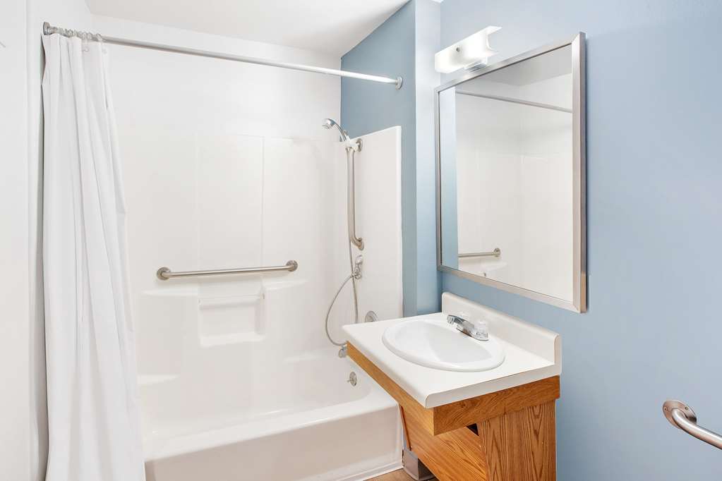 WOODSPRING SUITES BROWNSVILLE-guestroom-Guest Room,Bathroom,On-Site.jpg