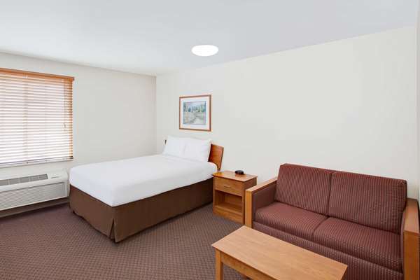  - WoodSpring Suites Willowbrook Houston