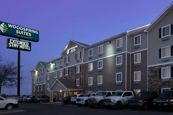 Exterior view - WoodSpring Suites Midland