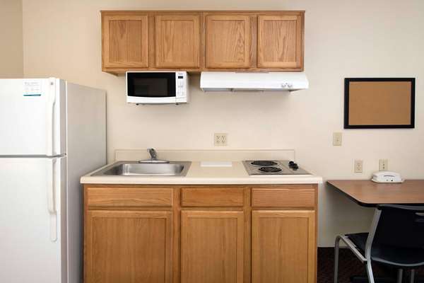  - WoodSpring Suites San Antonio - I-35, Exit 169