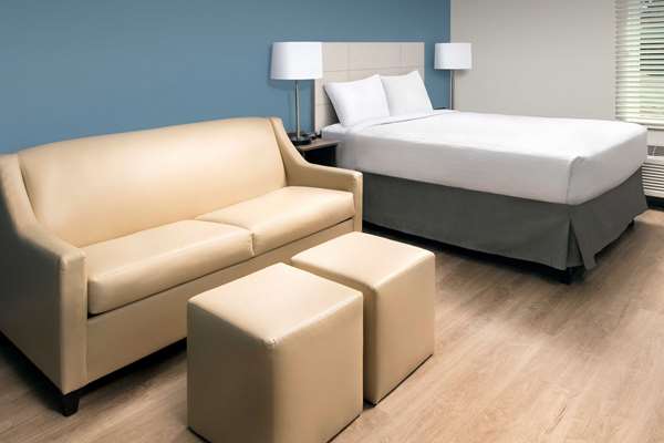  - WoodSpring Suites Gateway Hotel El Paso - I-10, Exit 34