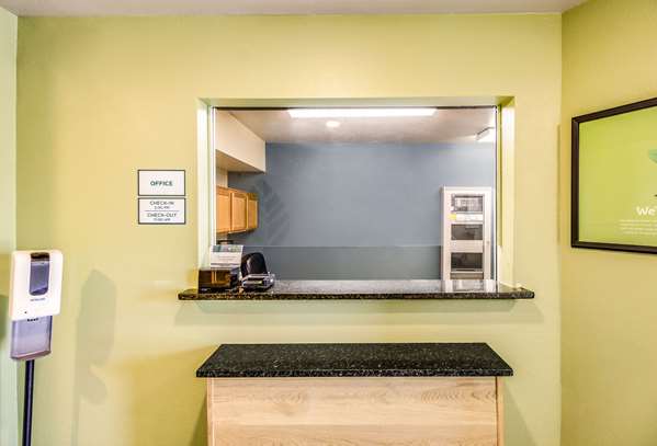  - WoodSpring Suites Hotel Baytown - I-10, Exit 791