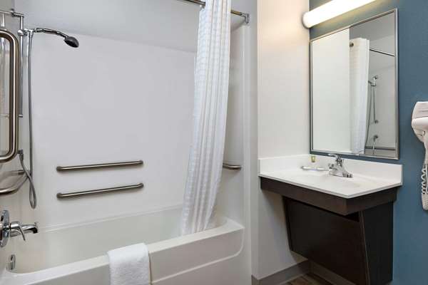  - WoodSpring Suites IAH Airport Humble - I-69, Exit 147