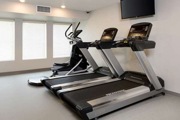 Fitness/ Exercise Room - WoodSpring Suites IAH Airport Humble - I-69, Exit 147
