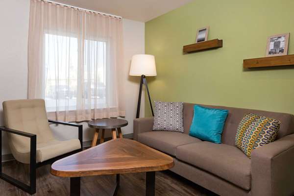  - WoodSpring Suites IAH Airport Humble - I-69, Exit 147