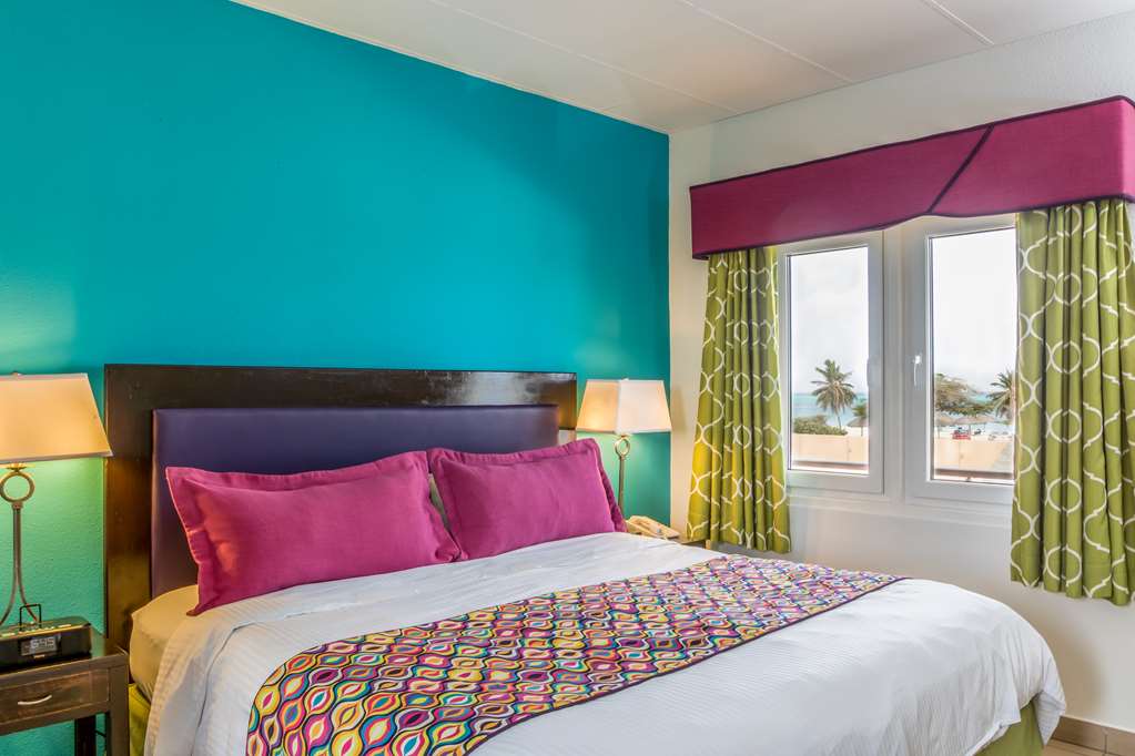 MVC EAGLE BEACH-guestroom-Guest Room,On-Site.jpg