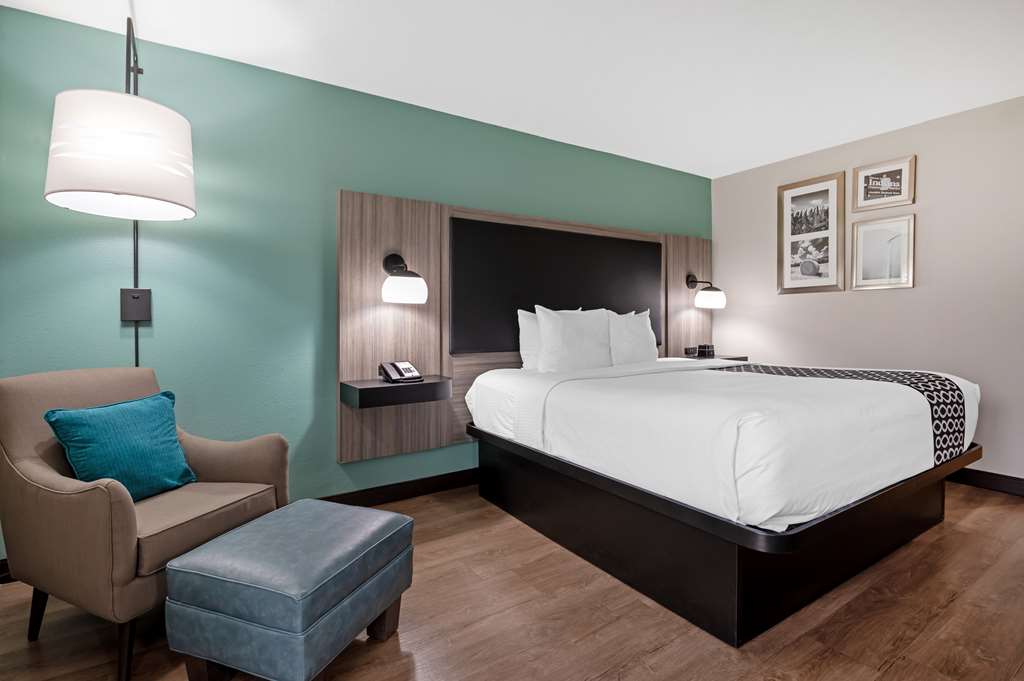 Best Western Plus Greenwood/Indy South Inn - Tap to explore photos