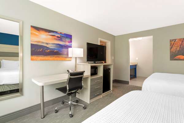 Suite - Best Western Plus Magnolia Inn Cleveland - I-75, Exit 25