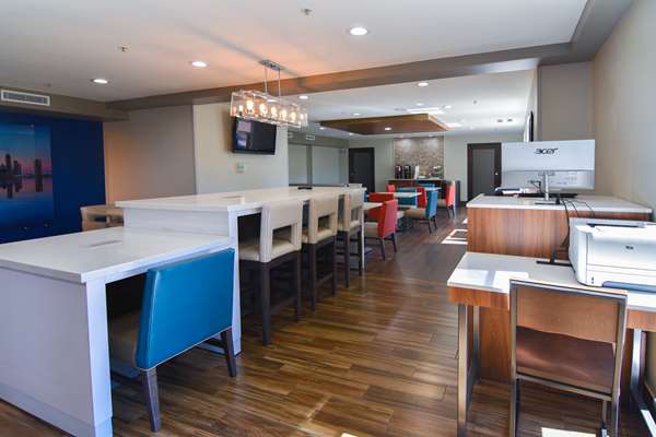  - Best Western Plus Lafayette Hotel University Area - I-65, Exit 172