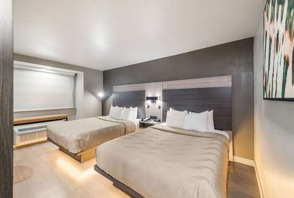  - Quality Inn & Suites Eastfield College Mesquite - I-30, Exit 55