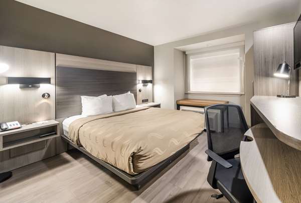 Suite - Quality Inn & Suites Eastfield College Mesquite - I-30, Exit 55