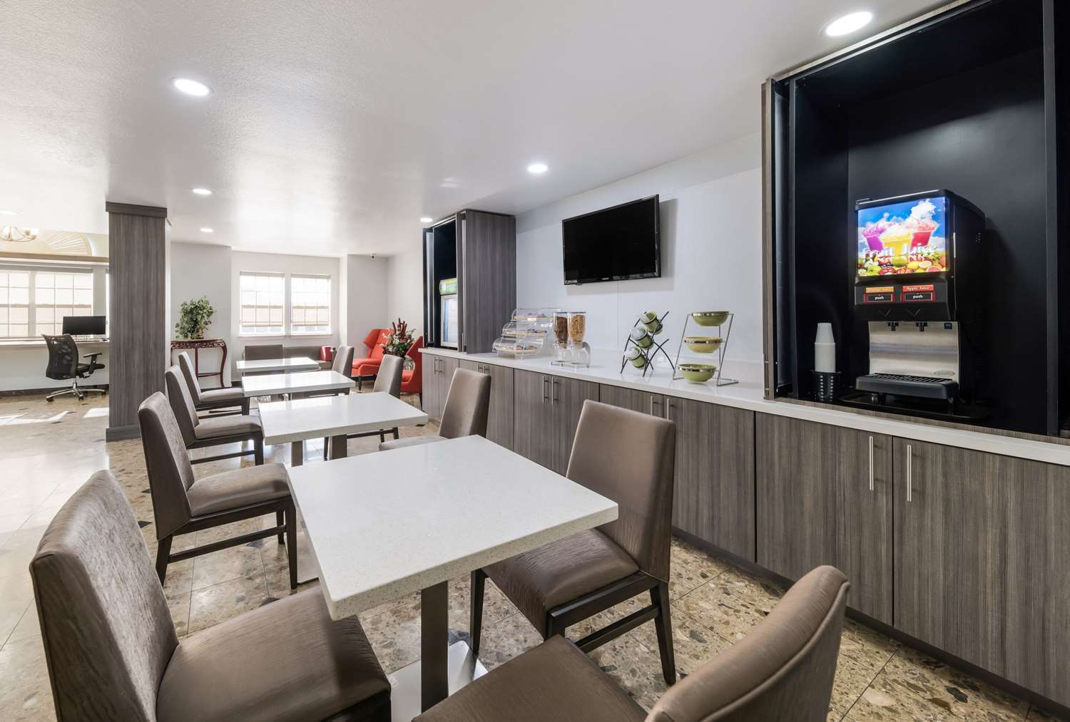 Quality Inn & Suites Eastfield College Mesquite I30, Exit 55, TX