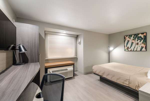  - Quality Inn & Suites Eastfield College Mesquite - I-30, Exit 55