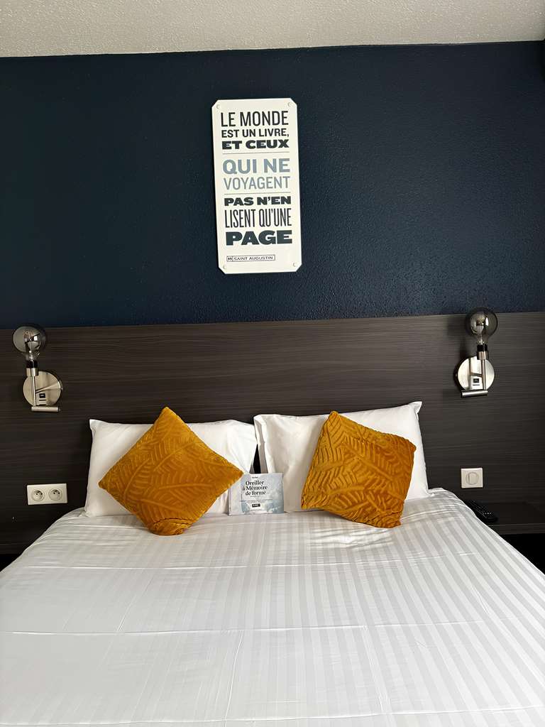 KYRIAD LILLE GARE - GRAND PALAIS-guestroom-Guest Room,On-Site.jpg