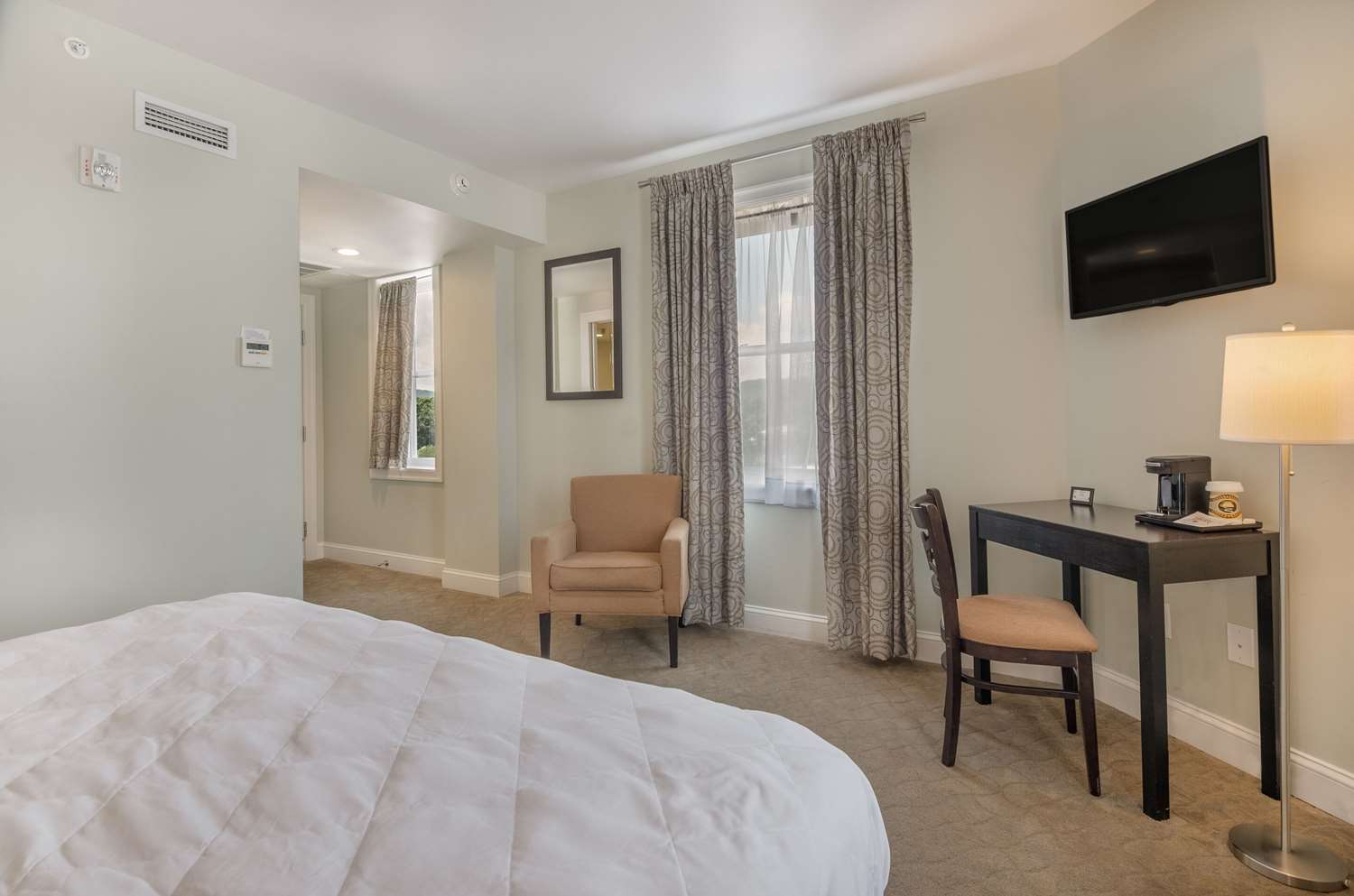 Gin Hotel Lexington, VA See Discounts