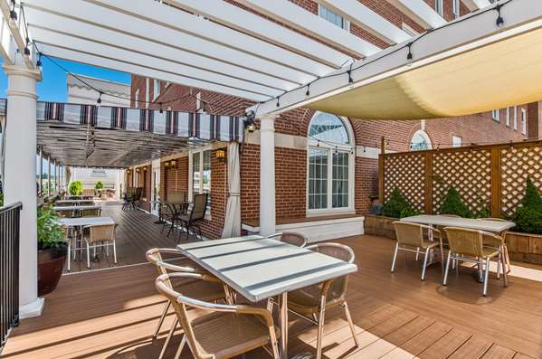  - Gin Hotel Lexington