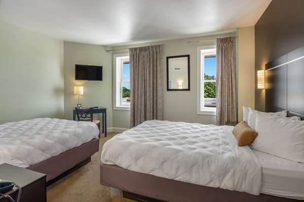  - Gin Hotel Lexington