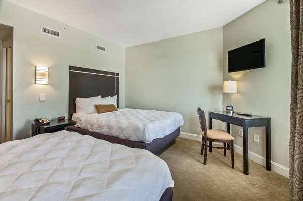  - Gin Hotel Lexington