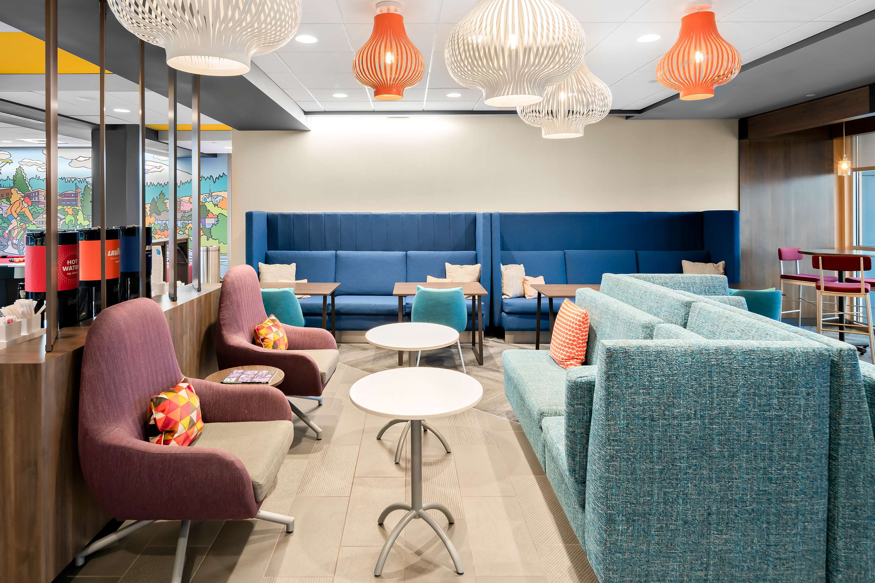 Lobby | Tru By Hilton Spokane Valley, WA