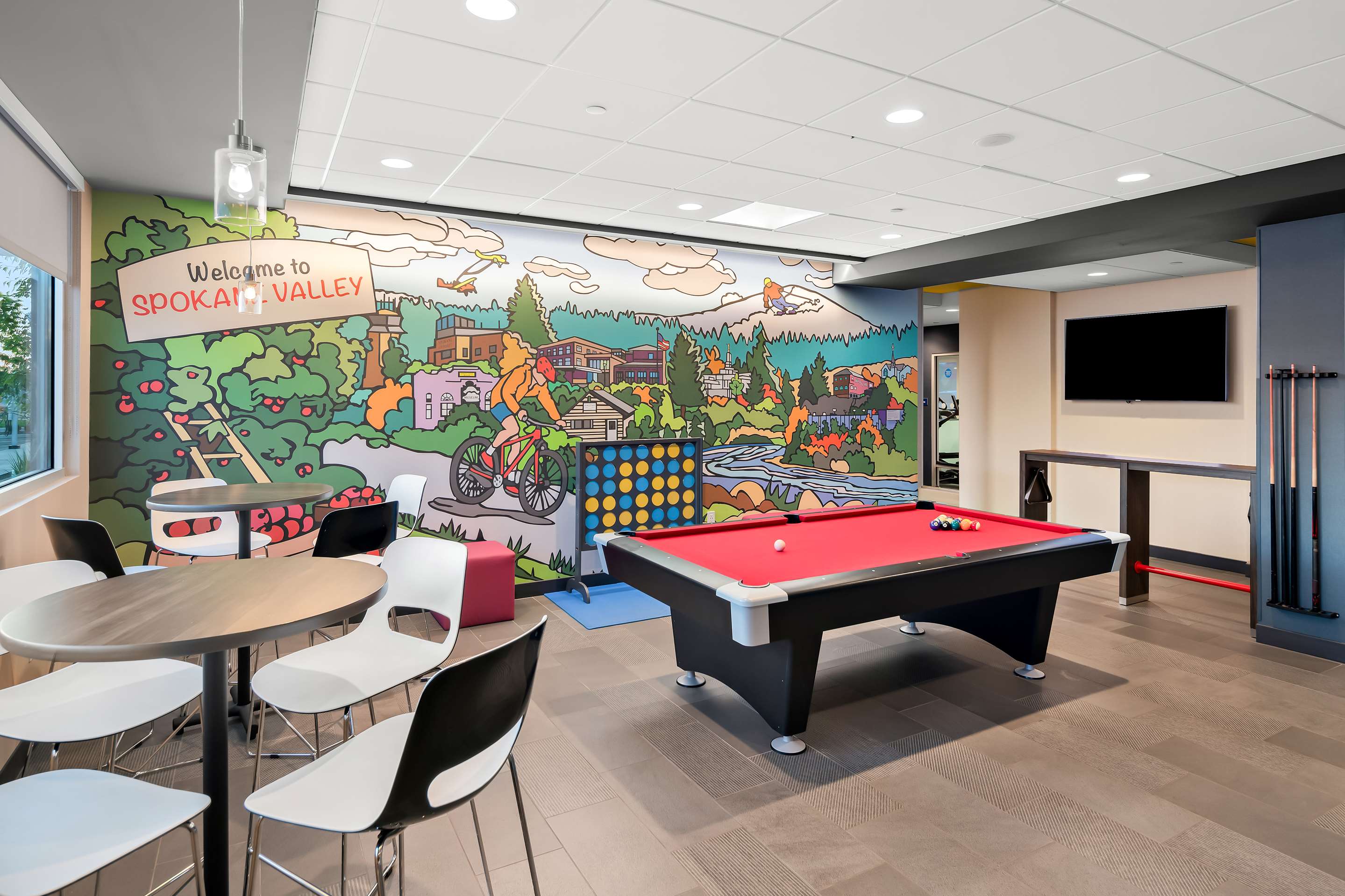 Lobby | Tru By Hilton Spokane Valley, WA