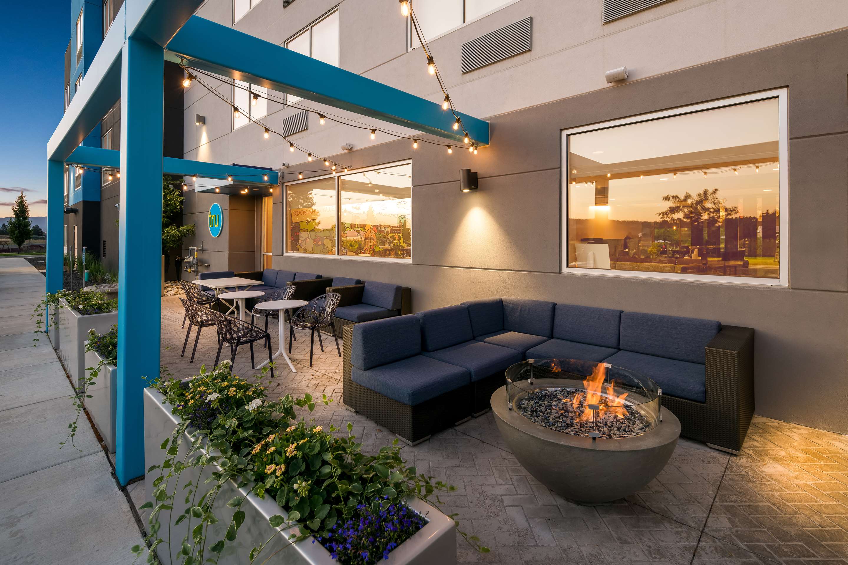 Exterior | Tru By Hilton Spokane Valley, WA
