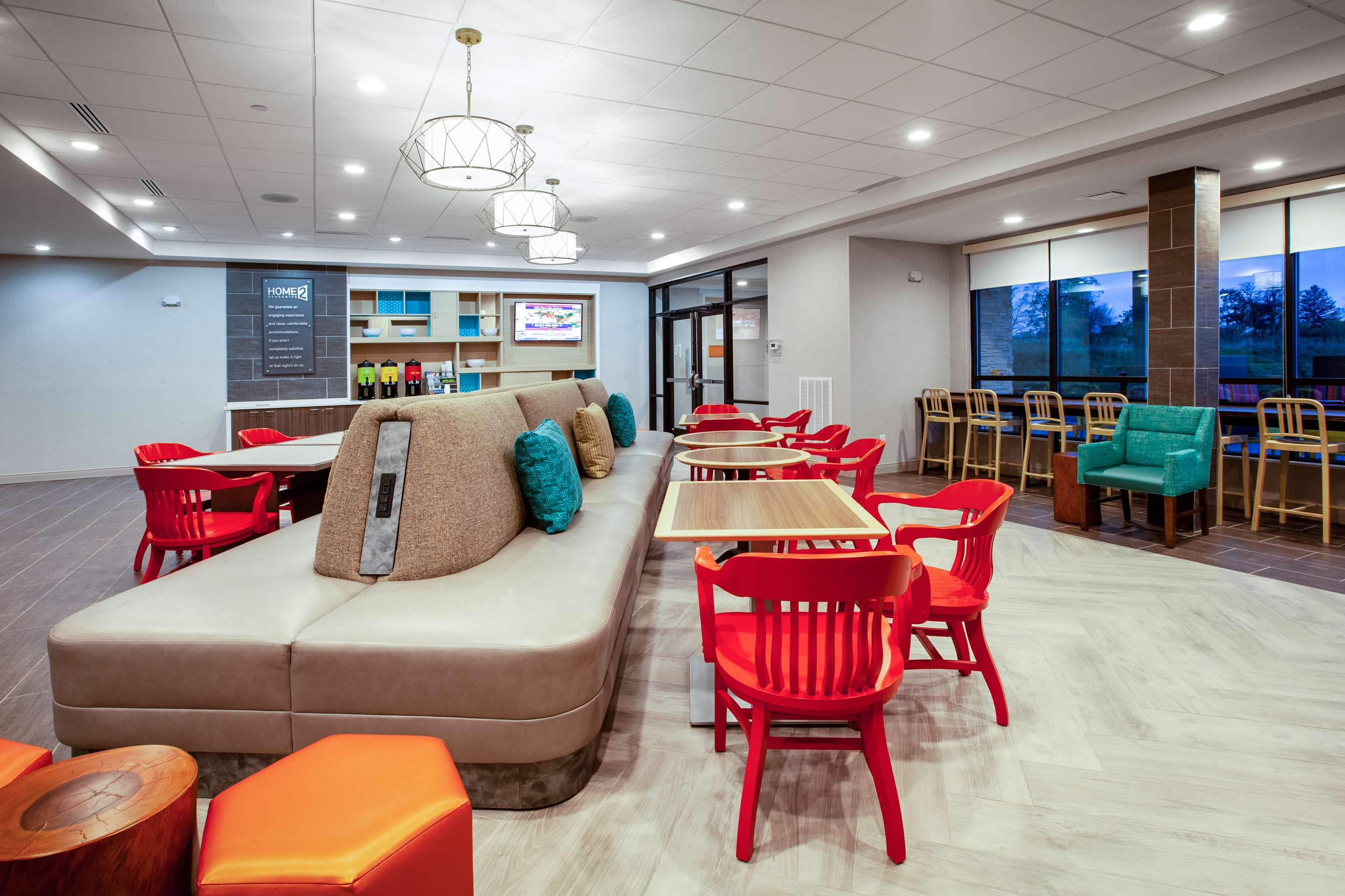 Lobby | Home2 Suites by Hilton Lewisburg