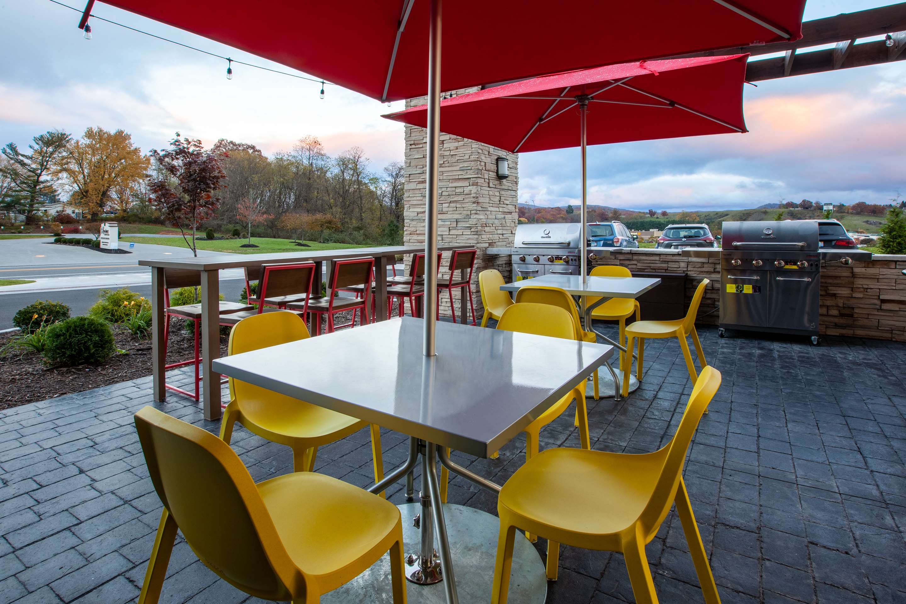 Restaurant | Home2 Suites by Hilton Lewisburg