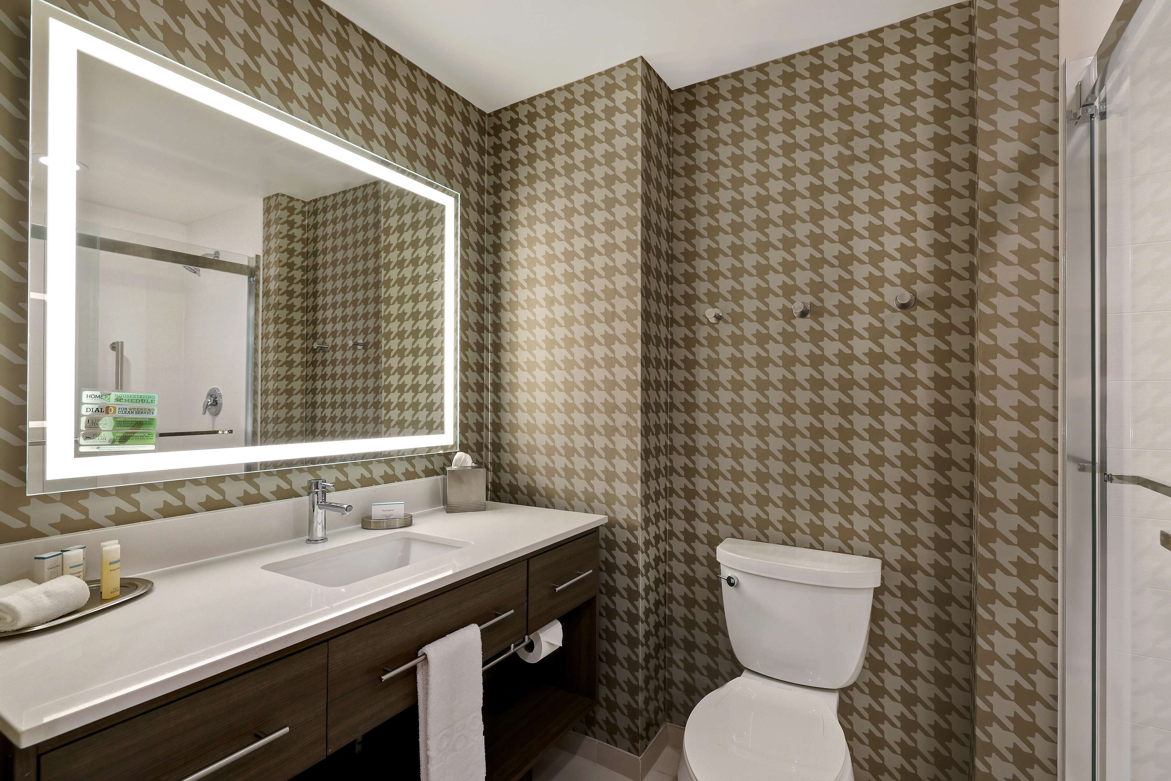 Home2 Suites by Hilton Turlock, CA Room Type - 1KG HEARING ACC STUDIO NS