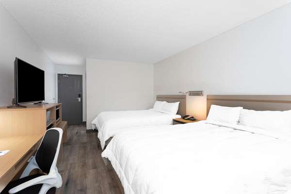  - Travelodge Elkhart - I-80 & I-90, Exit 92