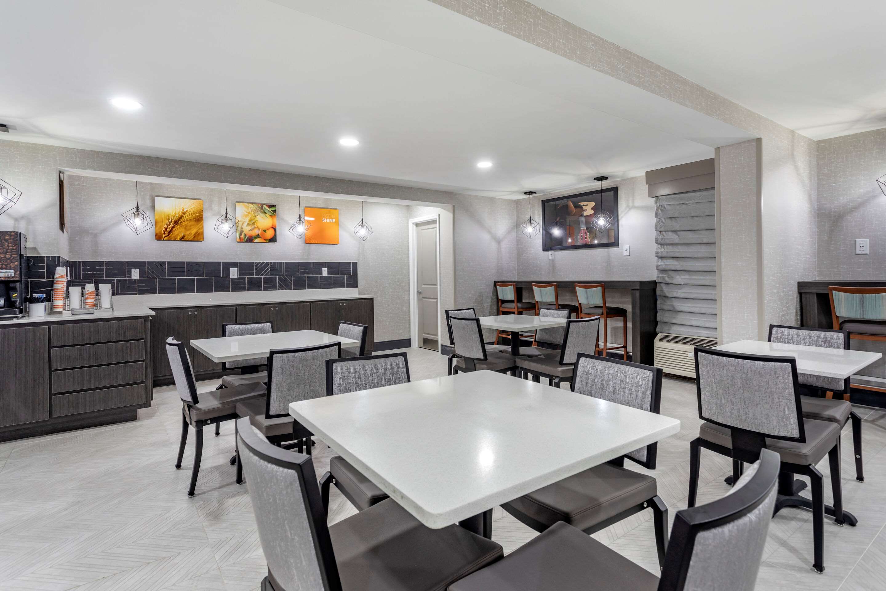 Breakfast area