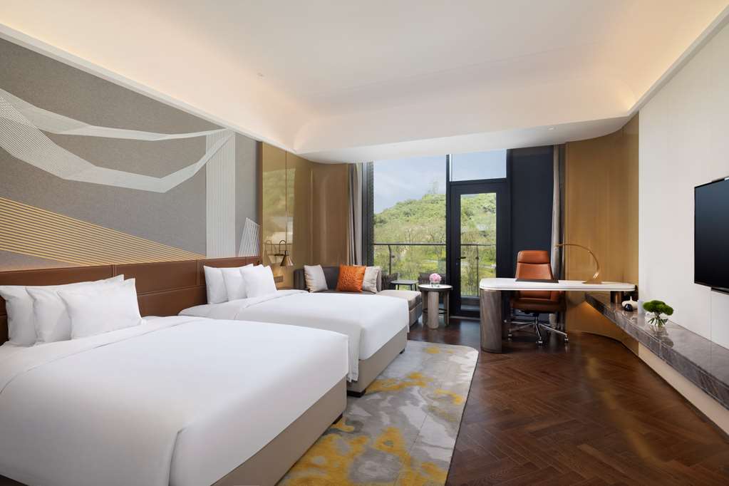 RADISSON COLLECTION RESORT, NANJING-guestroom-Guest Room,On-Site.jpg
