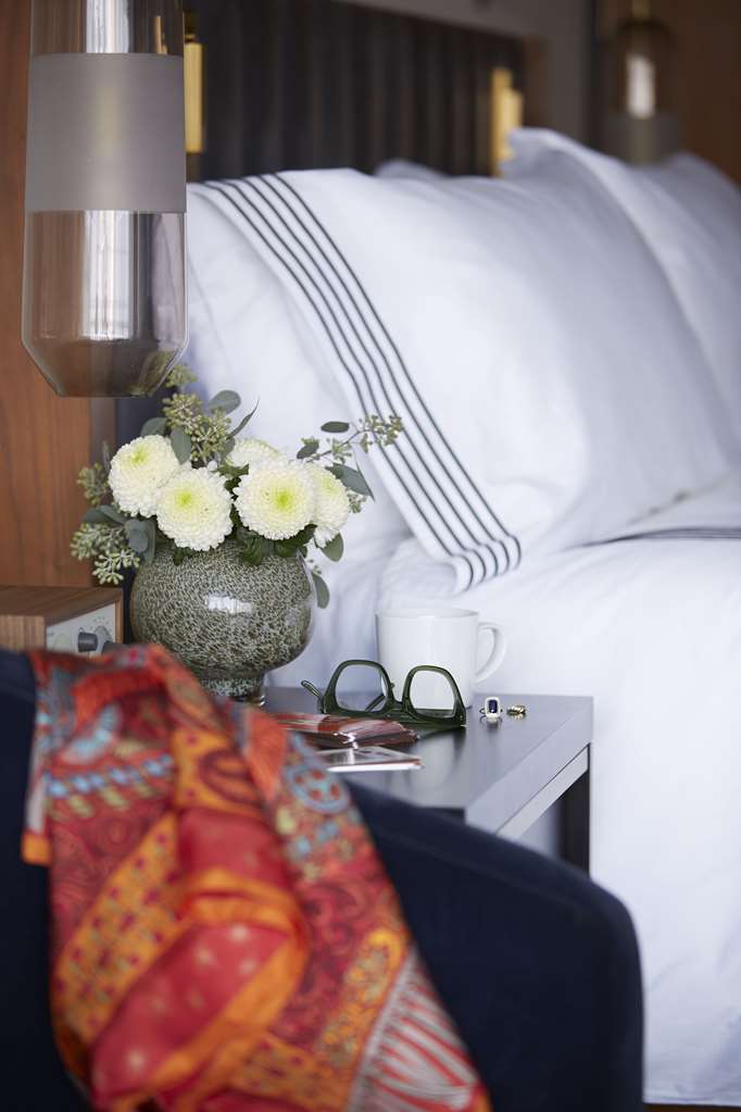 Guest photo
