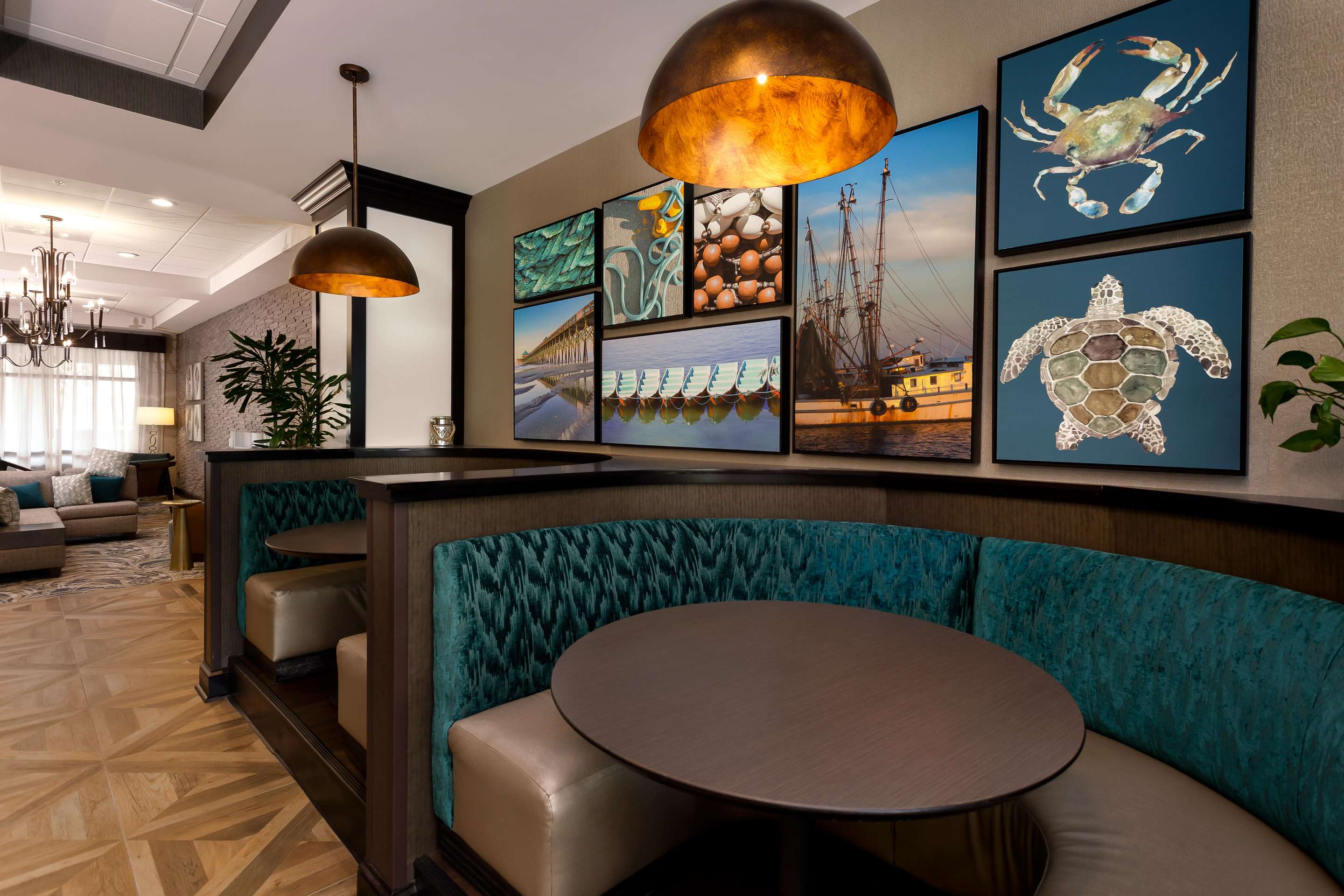 Restaurant | DoubleTree by Hilton Charleston Mount Pleasant