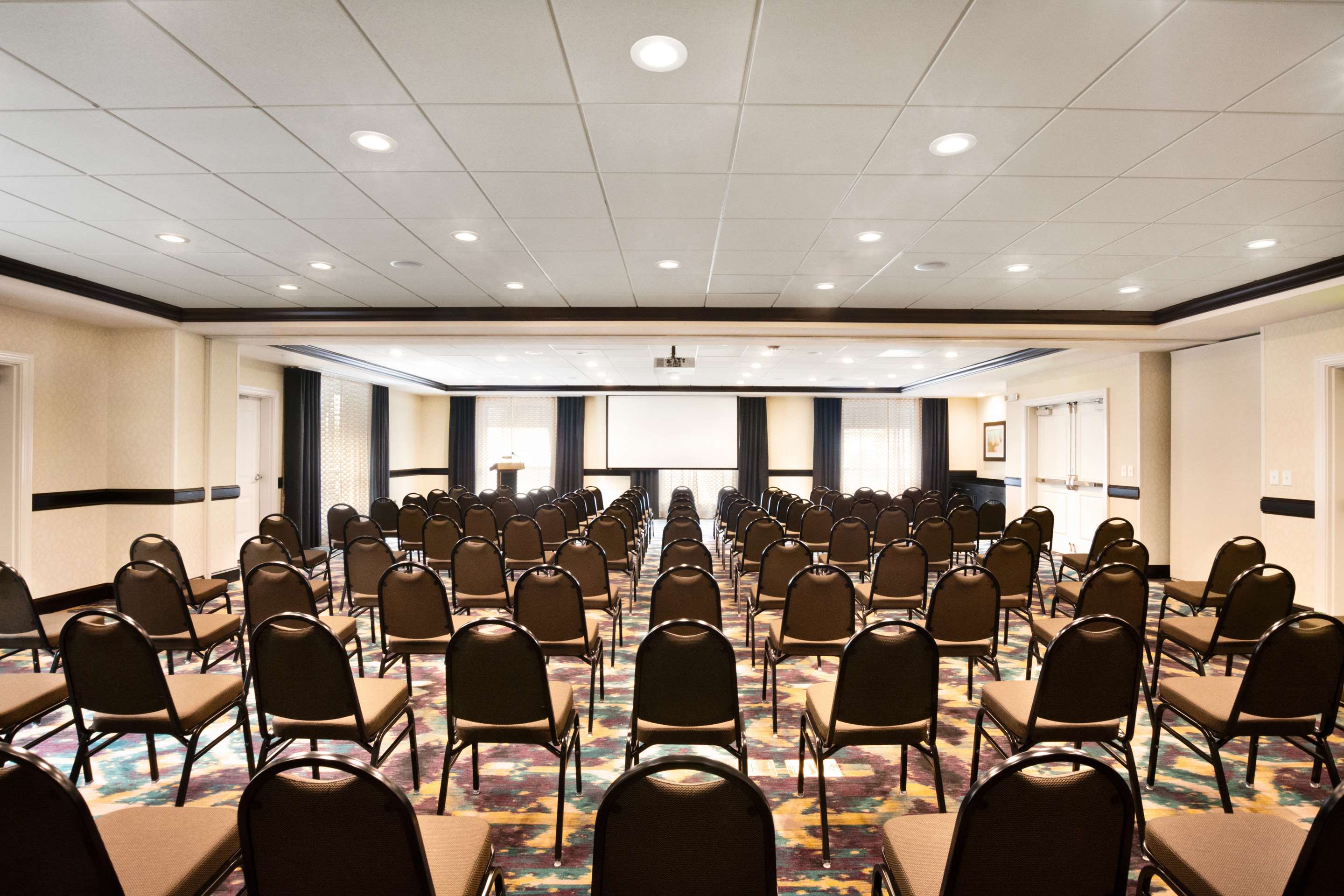 Meeting Room | DoubleTree by Hilton Charleston Mount Pleasant